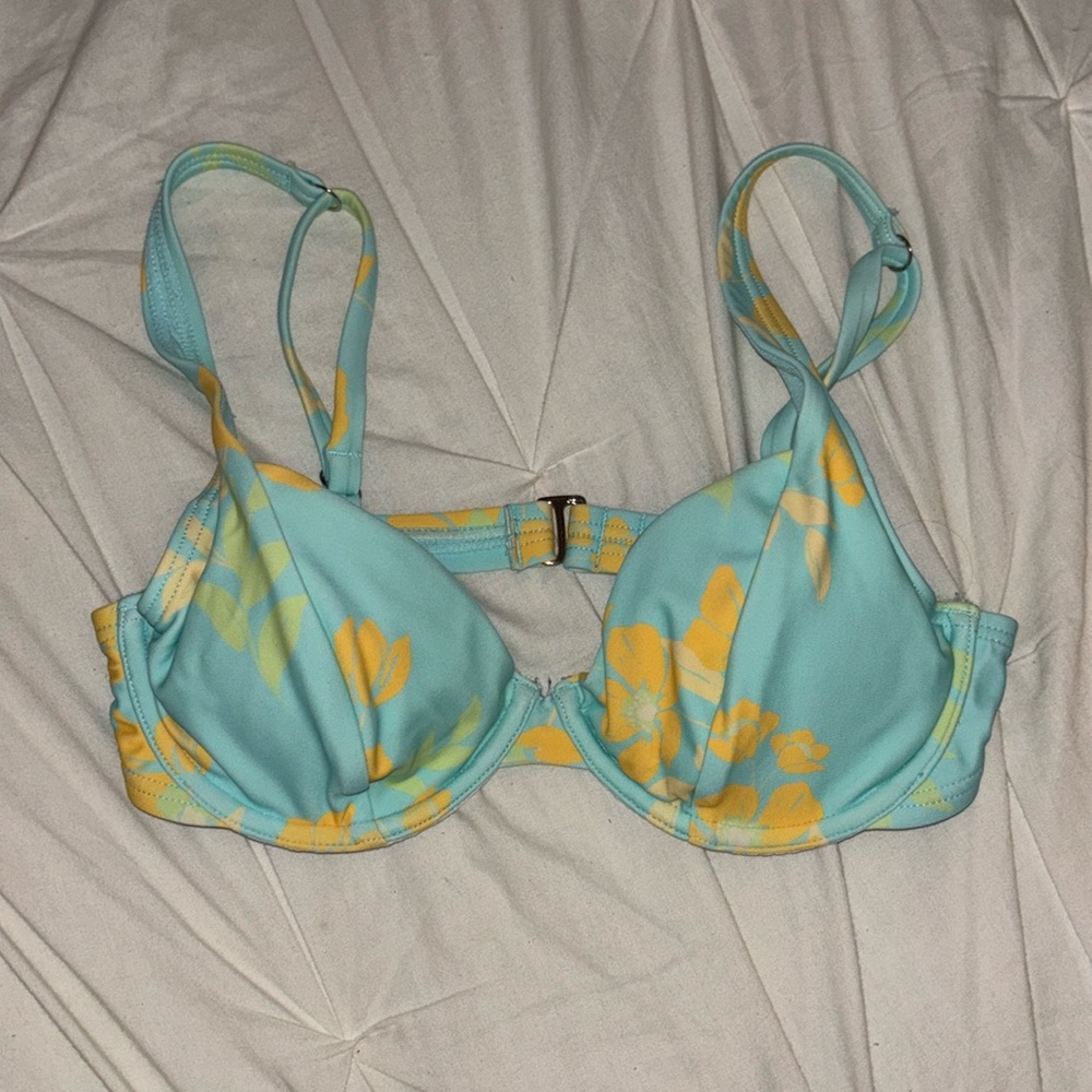 Ninety- Nine tropical bikini top